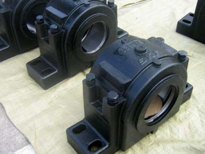 軸（zhóu）承座